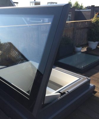 Skyhatch Manual Rooflight - Glazing Vision Europe